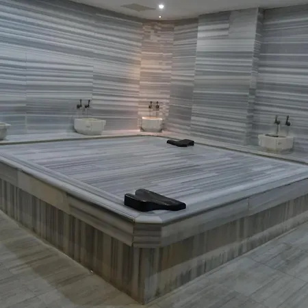 Dedeman Szálloda Kemer